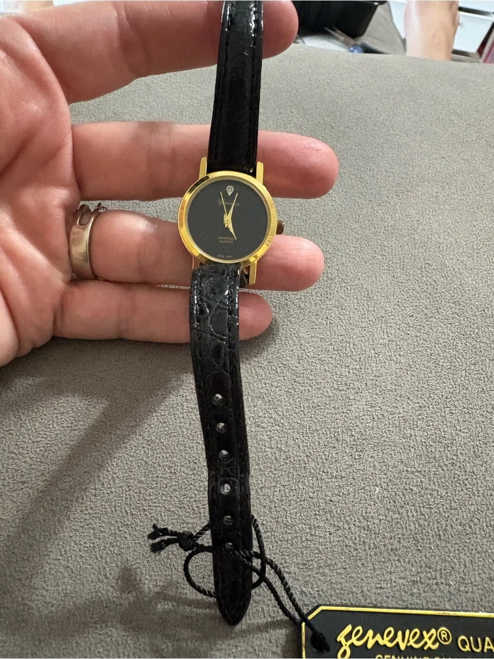 Genevex Diamond Genuine Leather Quartz Analog Women's Watch New And New Battery